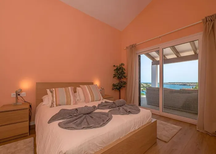 Villaser Vila Cala Llonga (Menorca)